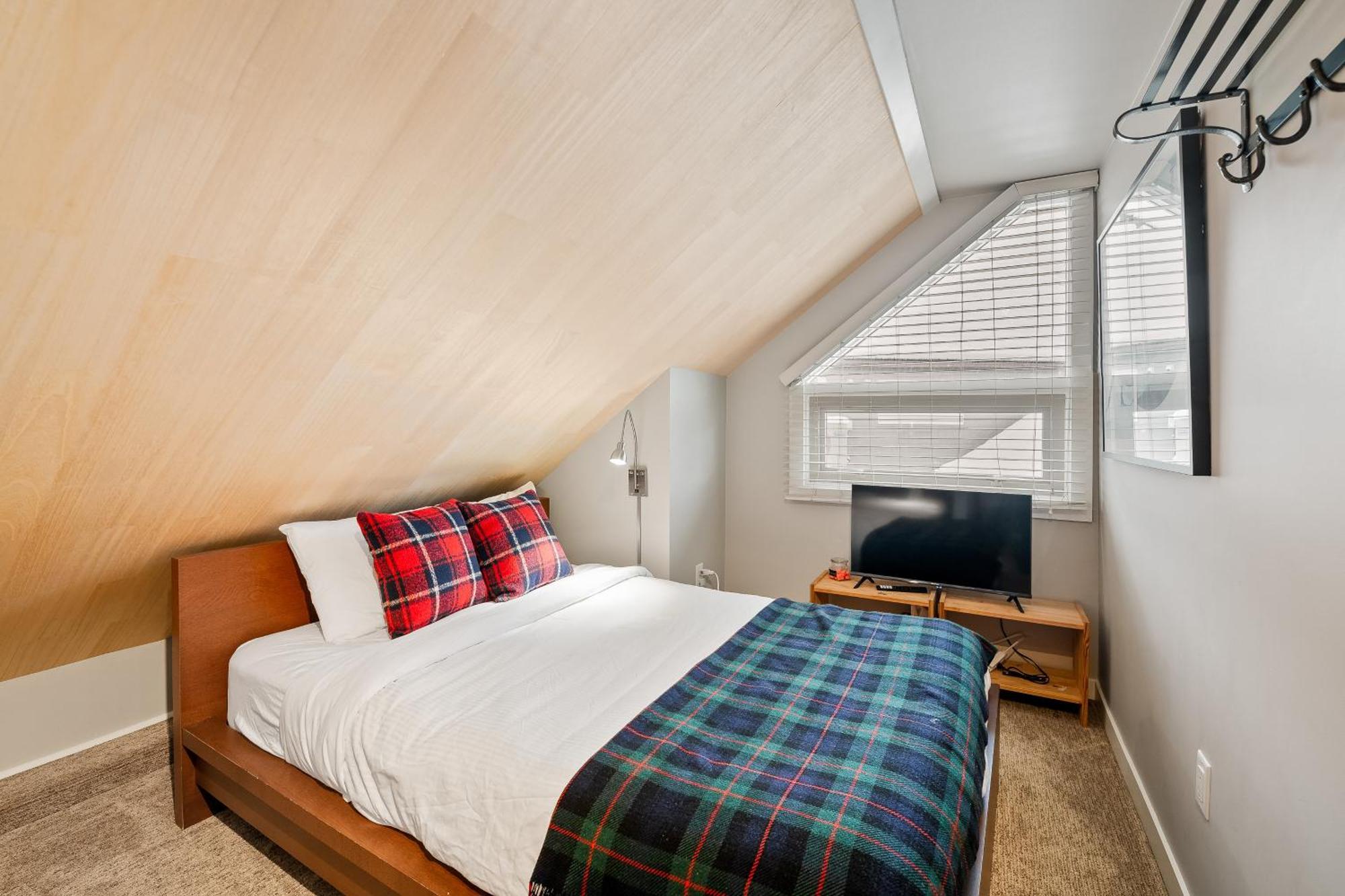 The Nest, Central, Luxury Unit, Free Parking Appartement Whistler