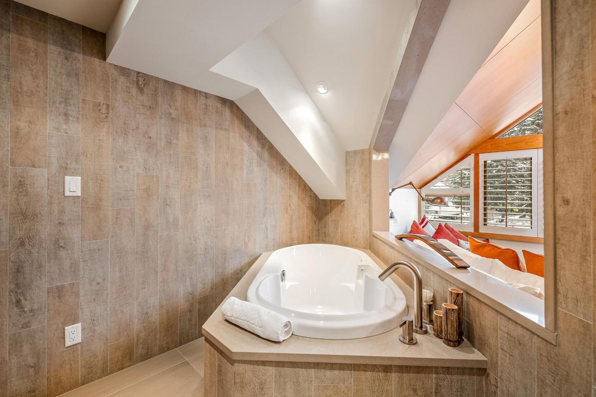 Appartement The Nest, Central, Luxury Unit, Free Parking Whistler