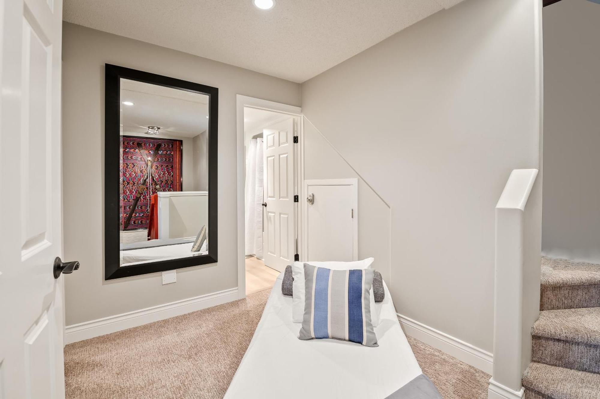 The Nest, Central, Luxury Unit, Free Parking * Whistler